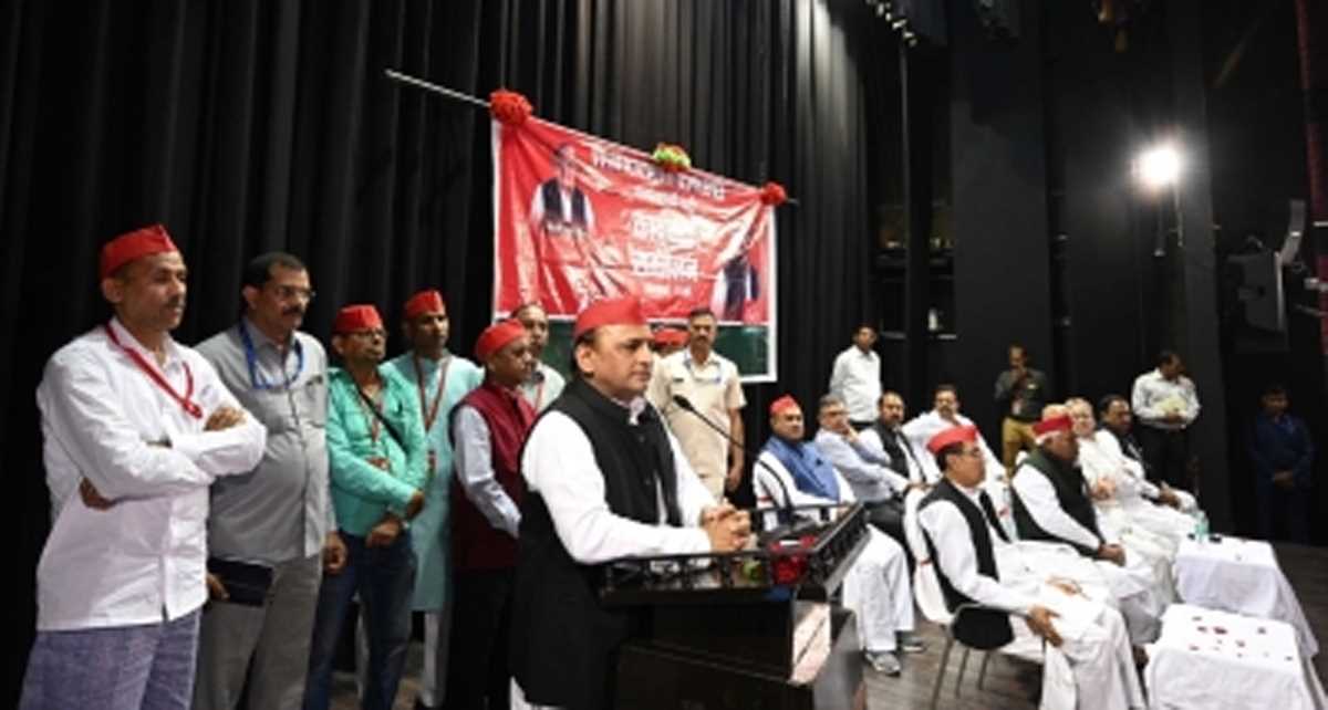 भाजपा जिस दल से घबरा जाती, उसके घर ईडी और सीबीआई भेज रही : अखिलेश